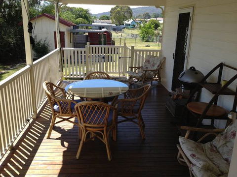 Tenterfield Luxury Historic C1895 Cottage - Sydney 4u 2