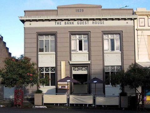 The Bank Guesthouse - Sydney 4u 1