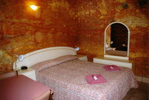 The Lookout Cave Underground Motel - Sydney 4u 2