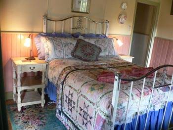 The Witches Garden - Cottage On The Creek - Sydney 4u 0