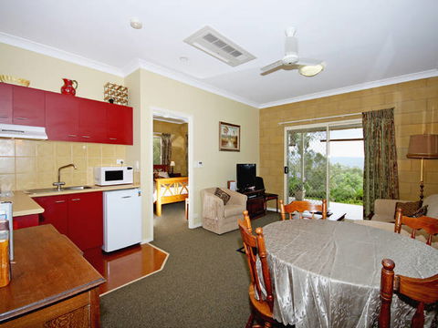 Wallaby Ridge Retreat - Accommodation Sydney 0