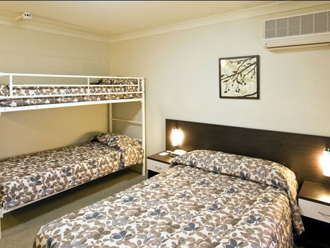 Wesley Lodge - Sydney 4u 2