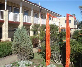 Baywatch Manor Augusta YHA - Accommodation Sydney 0