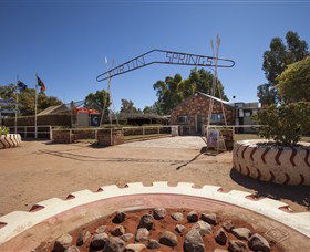 Curtin Springs Wayside Inn - Sydney 4u 2