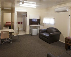 Curtin Springs Wayside Inn - Sydney 4u 7