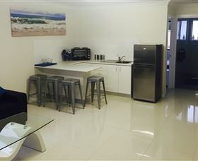 Lazy Dayz Shellharbour - Sydney 4u 0