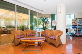 The Emerald Surfers Paradise - Accommodation Sydney 2