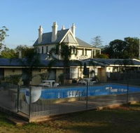 Airlie House Motor Inn - Accommodation Sydney