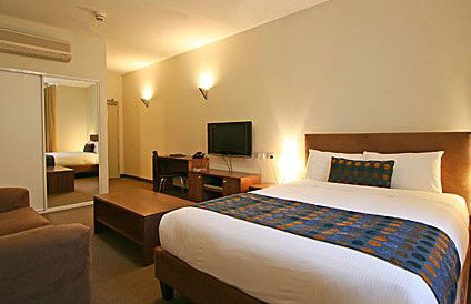 Mawson Lakes Hotel - Sydney 4u 1