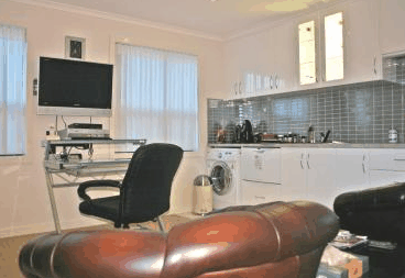 The Charles Robbins - Accommodation Sydney 2