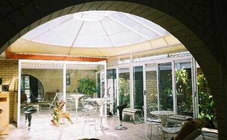 Capri Lodge - Accommodation Sydney 0