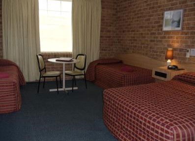 Town And Country Motor Inn Tamworth - Accommodation Sydney 2