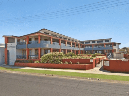 Lennox Point Holiday Apartments - Accommodation Sydney
