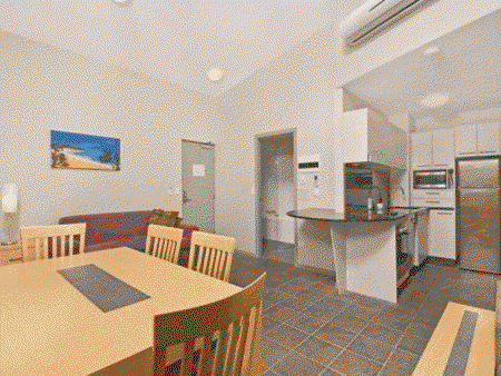 Lennox Point Holiday Apartments - Accommodation Sydney 3