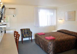 A & A Lodge Motel - Sydney 4u 1