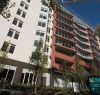 Quality Suites Clifton On Northbourne - Accommodation Sydney