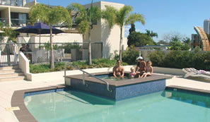 The Village Burleigh Heads - Sydney 4u 4