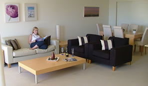 The Village Burleigh Heads - Sydney 4u 6