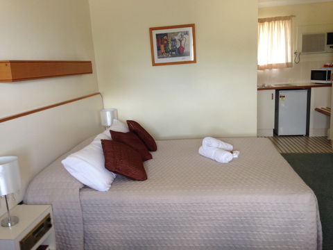 Country Rose Motel - Accommodation Sydney 7