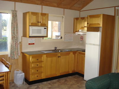 Paradise Park Cabins - Sydney 4u 4