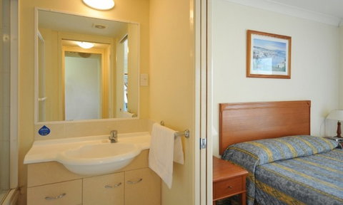 Golden Riviera Beach Resort - Accommodation Sydney 4