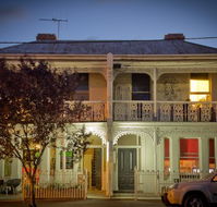 Back of Chapel Backpackers Hostel - Accommodation Sydney