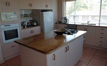 Surf House Narrawallee - Accommodation Sydney 1