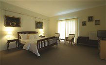 Yarrahapinni Homestead - Accommodation Sydney 0