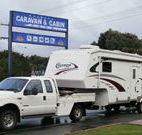 Yellowbox Country Cabins - Sydney 4u
