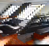 Ewetopia Farm - Sydney 4u