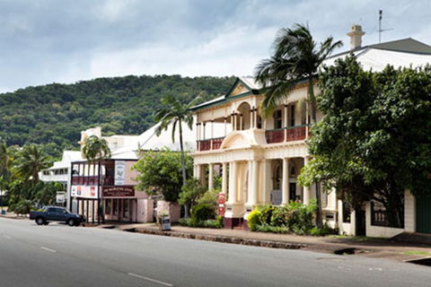 Cooktown YHA - Sydney 4u 7