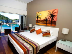 Beachside Magnetic Harbour Apartments - Accommodation Sydney 3