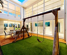 The Waterfront House - Accommodation Sydney 3