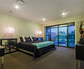 Aqua Palms At Vogue Holiday Homes - Accommodation Sydney 3
