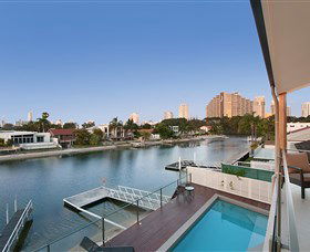 Xanadu Waterfront Elite Holiday Home - Sydney 4u 1