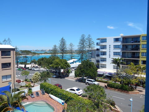 Tranquil Shores Self Contained Holiday Apartments - Sydney 4u 3