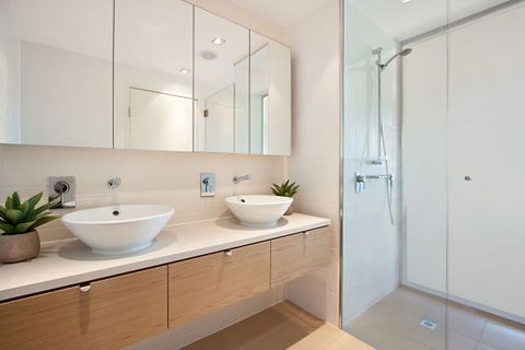 Akuna Waterfront - Sydney 4u 10