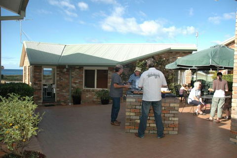 Captain's Quarters Bermagui - Accommodation Sydney 1