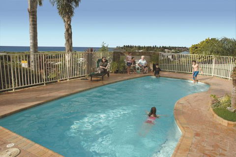 Captain's Quarters Bermagui - Accommodation Sydney 5