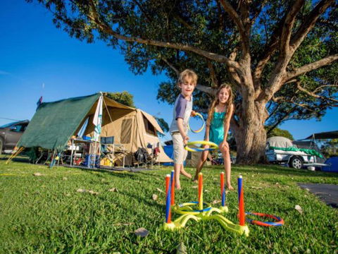 North Coast Holiday Parks Hawks Nest - Sydney 4u 1