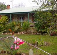 Naimanya Cottage - Sydney 4u