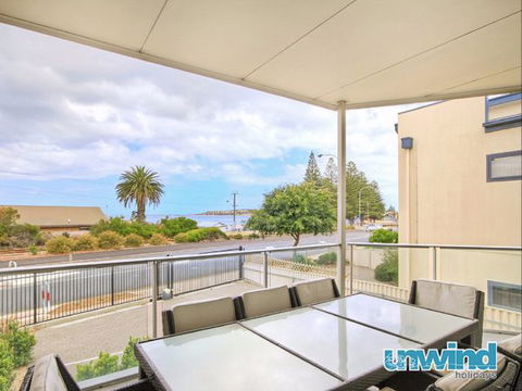Unwind At Coast On Newell - Accommodation Sydney 8