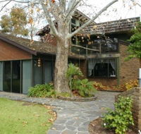 Trenberth House - Sydney 4u