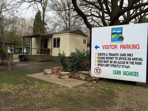 Ardern's Caravan Park, Myrtleford - Sydney 4u 3