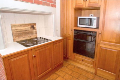 Norfolks - Accommodation Sydney 3