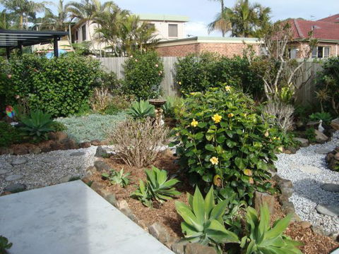 The White House - Shellharbour Village - Sydney 4u 4