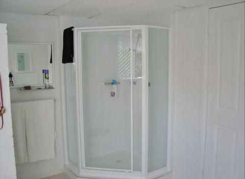 The White House - Shellharbour Village - Sydney 4u 5