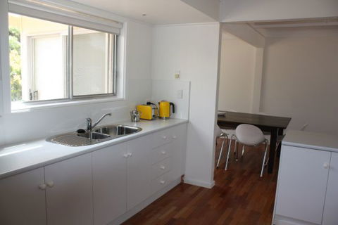 LJ Hooker Goolwa Holiday Rentals - 42 Underwood Avenue, Goolwa Beach - Accommodation Sydney 13