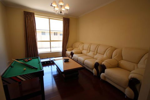 LJ Hooker Goolwa Holiday Rentals - 42 Underwood Avenue, Goolwa Beach - Accommodation Sydney 17