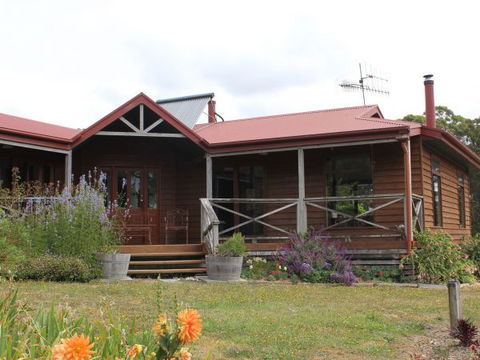 Eagle's Roost Farmstay B&B - Accommodation Sydney 0
